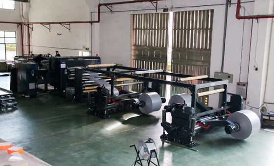 kaufen Doppelrotations-Papierbogenmaschine 1800mm Automatischer Rollenpapierschneider online manufacture